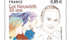 Le timbre hommage à Lucien Neuwirth © DR